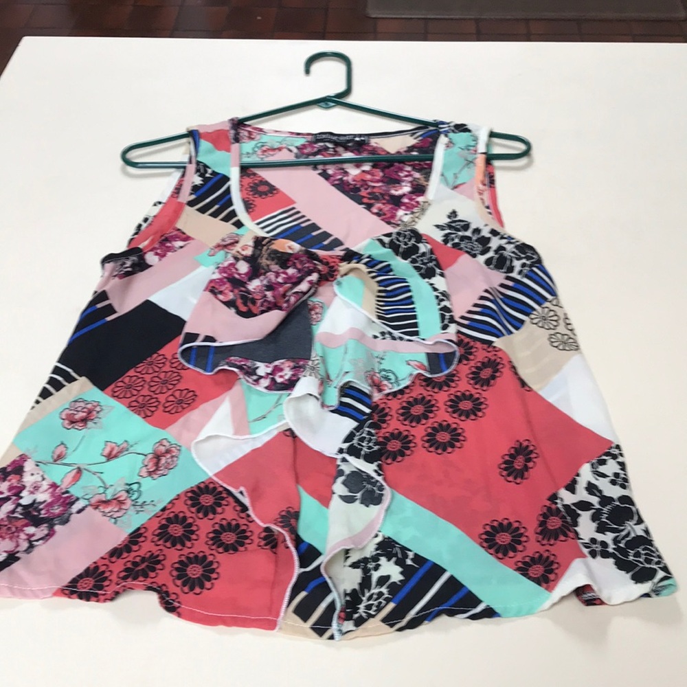 Living Doll ladies blouse. Size L
